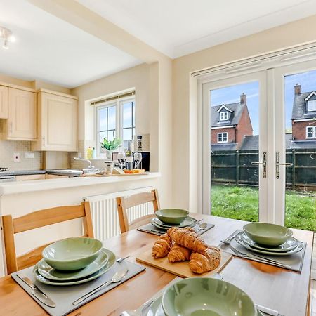 Silver Stag Properties, 3 Bedroom W Parking And Garden Smisby Extérieur photo